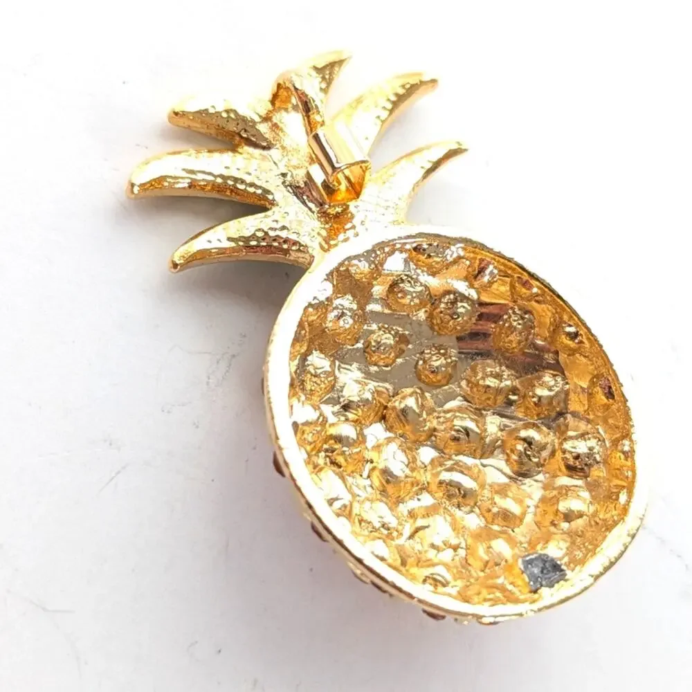 Unbranded vintage gold